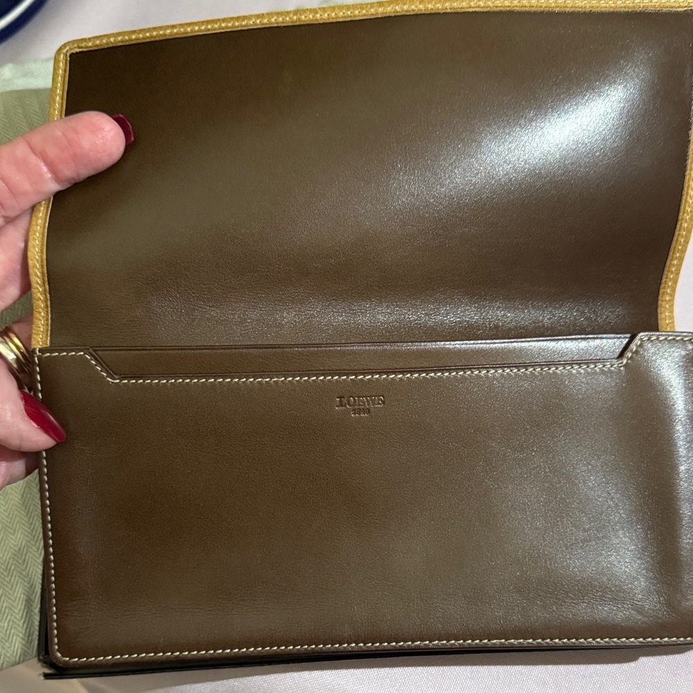 Loewe Camel Leather Long Wallet Complete Set COA - Picture 6 of 12